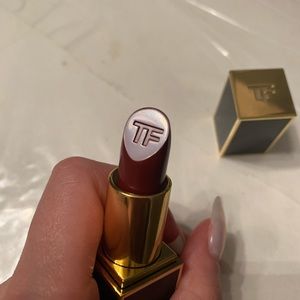 Tom Ford Velvet Cherry Lipstick 08